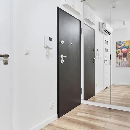 Nova Lux Kowale By Renters *