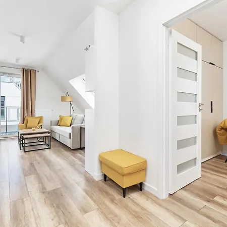 Nova Lux Kowale By Renters 公寓