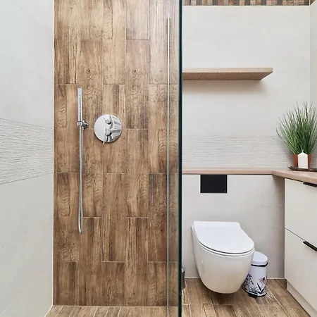 Nova Lux Kowale By Renters 公寓